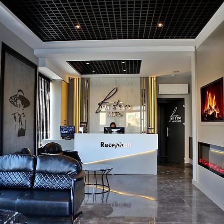 Fly And Stay Airport Hotel Istanbul Bagian luar foto