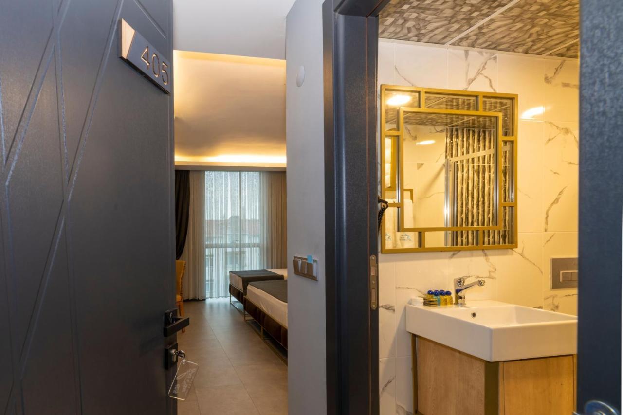 Fly And Stay Airport Hotel Istanbul Bagian luar foto