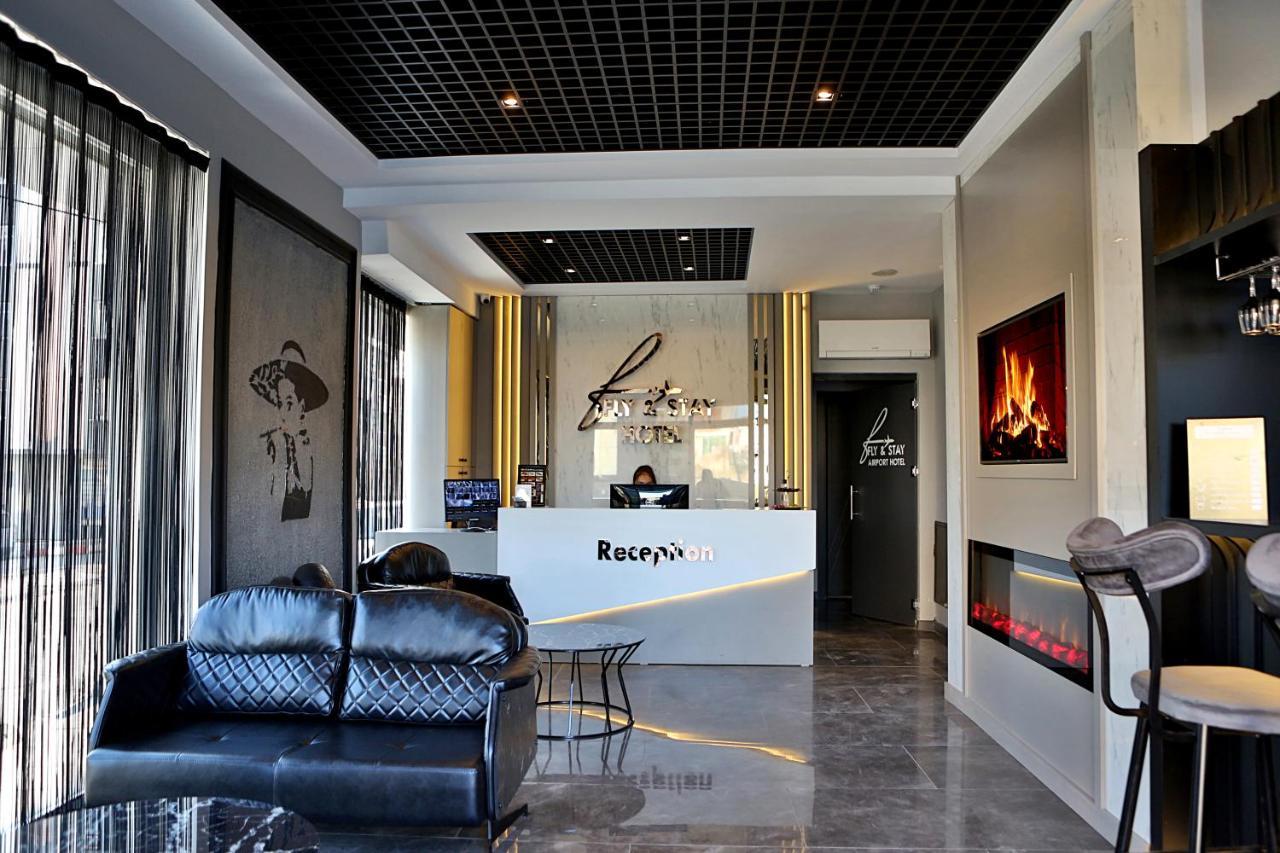 Fly And Stay Airport Hotel Istanbul Bagian luar foto